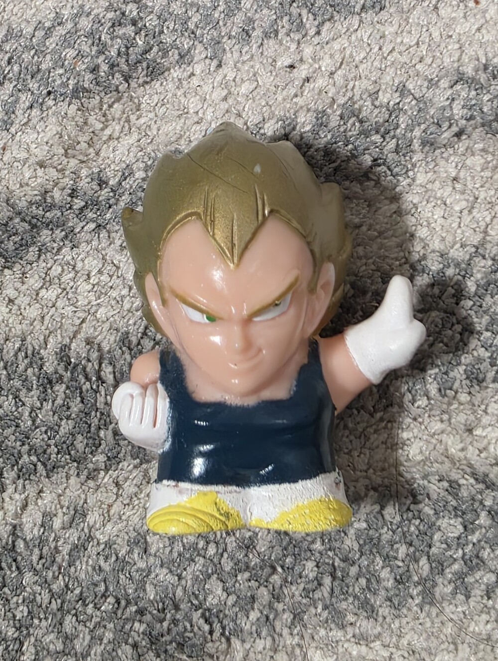 Dragon Ball Z Super Saiyan Vegeta Mini Figure Finger Puppet Anime Collectible